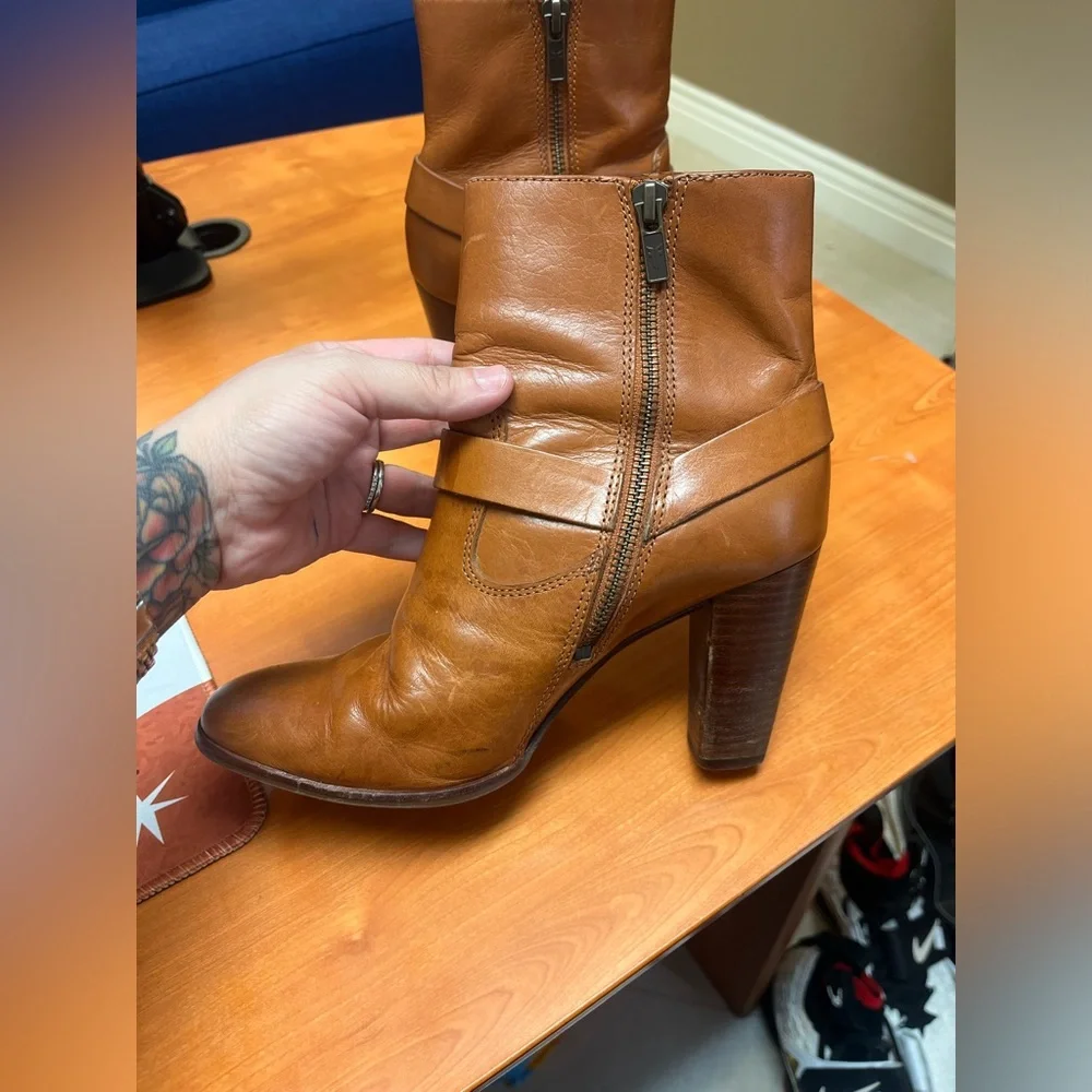Frye Laurie Harness Leather Zippered Boots Sz 7.5 High Heel Bootie‎ Fall Cowgirl